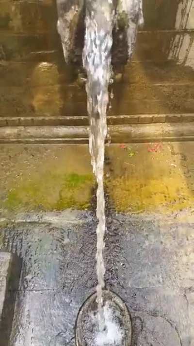 कल कल&zwnj; धाराको पानी : खाने हो सान्नानी ?