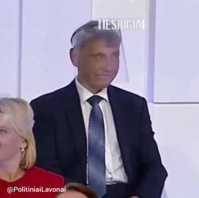:) sąžiningiausia partija