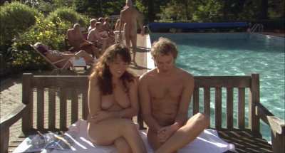 Olivia Colman &amp;amp; Robert Webb - Confetti (UK2006) - A naturist couple, Joanna &amp;amp; Michael, intend to hold their wedding entirely naked (1/2 - interview)
