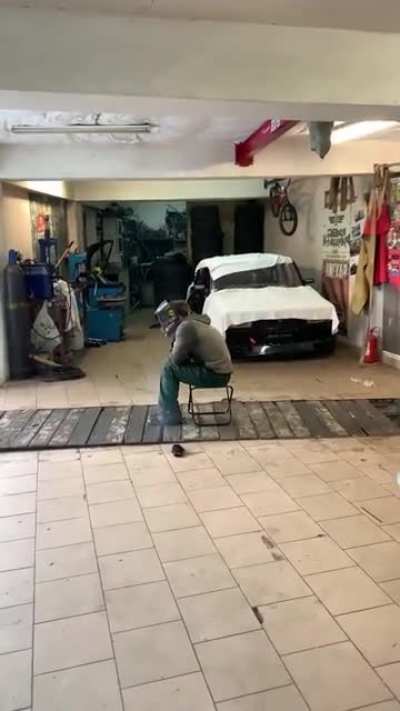 Russian mechanics pit