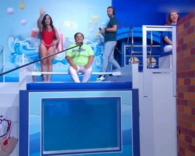 RHENATA SCHMIDT DELICIOSA NO GOL SHOW 🍑🍑