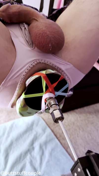 Small Taurion absolutely wrecking my tight sissy hole 😈💦