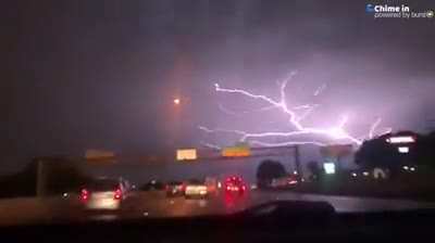Amazing Slow crawling lightning