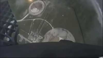 SpaceX simultaneous landing of Falcon Heavy boosters from today&rsquo;s Space Force launch