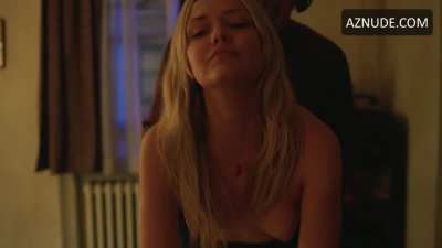 Emily Meade - bent over in The Deuce