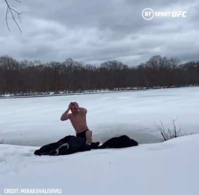Merab Dvalishvili (UFC BW division) dives head first into frozen river💀