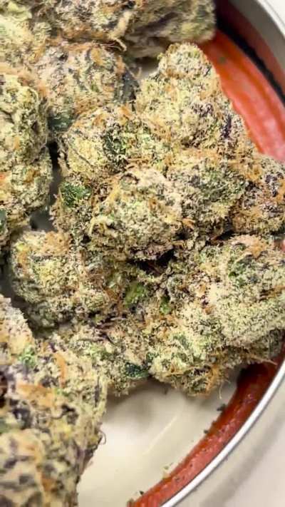 mallowz&mdash; great weekend smoke