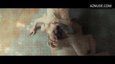 36 year old Lea Seydoux in a sex scene with a 58 year old guy, in Deception