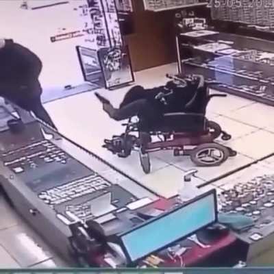 tekerleklerini havaya kaldır ve sakin ol