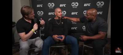 Absolute great moment in DC's interview with Alex Pereira