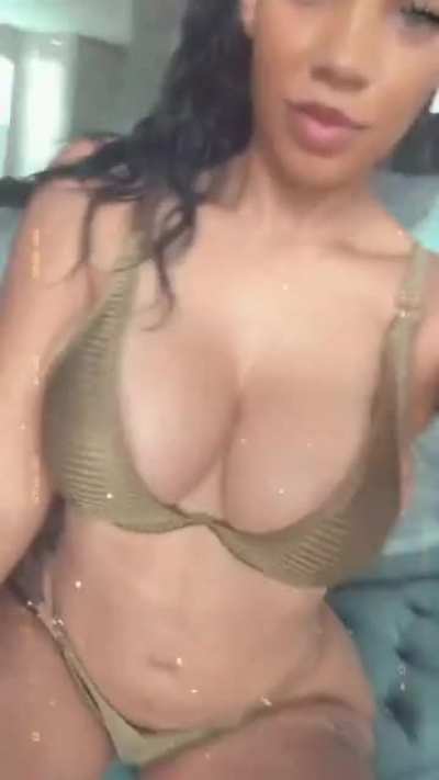 😀