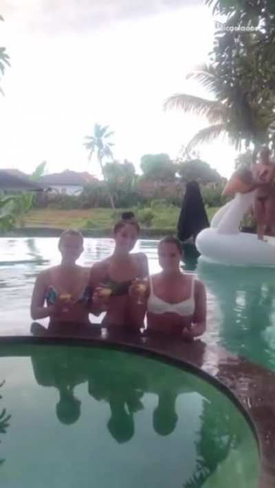 HMC while I try to be at the group photo