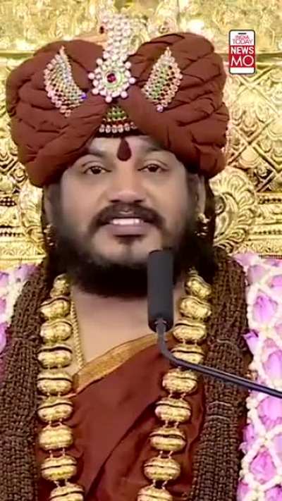 Nithyananda cult leader claims he's an alien (among other things)