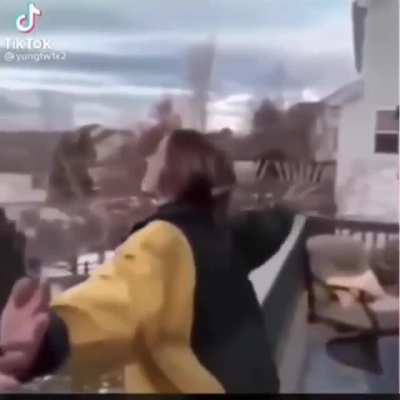 Ouch... 🚢