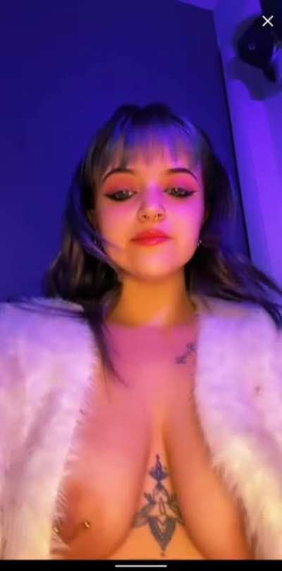 Real TikTok live via screen record