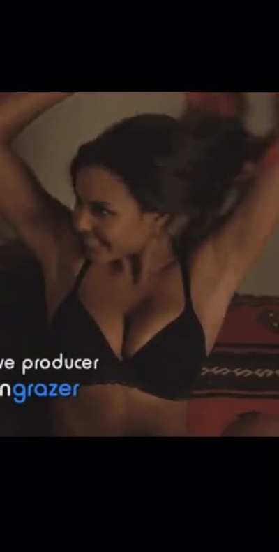 Jessica Lucas in Friends with benefits | JessicaLucasb