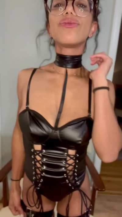 Do you think I&rsquo;m a good girl or a bad girl ?