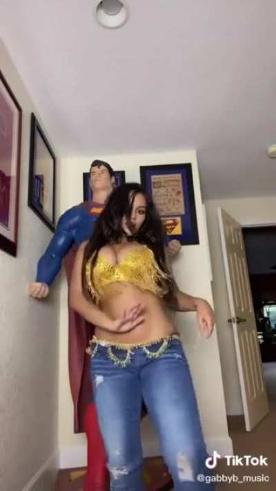 Belly dancing 💃