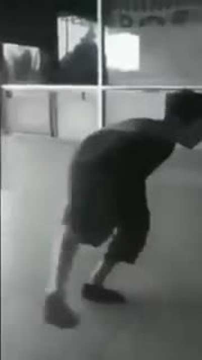 *Bonk*