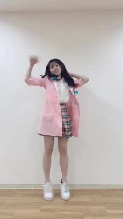 211121 - Yabuki Nako TikTok Update ‐ Nako covers TWICE "Scientist"