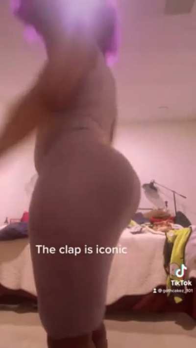👩🏾&zwj;🎤