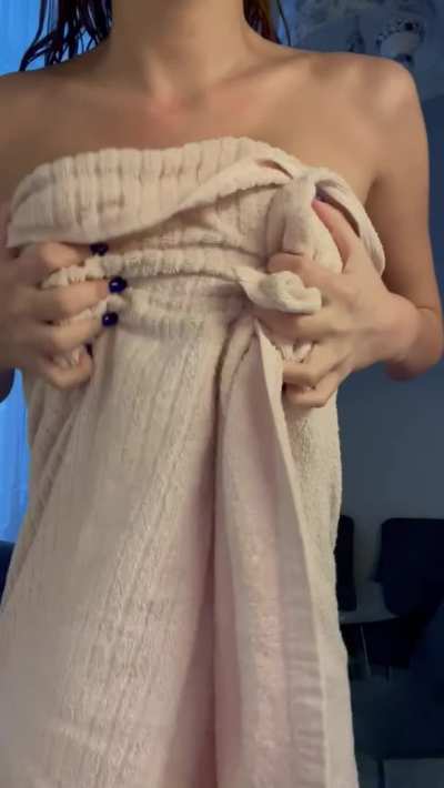 Jiggling and dropping my cuties [oc]