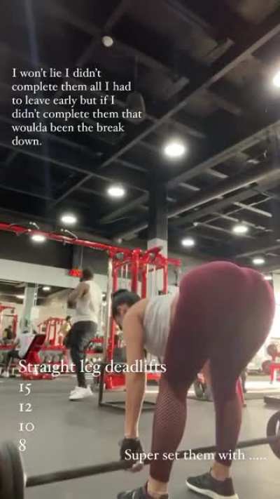 Look this beatiful ass!