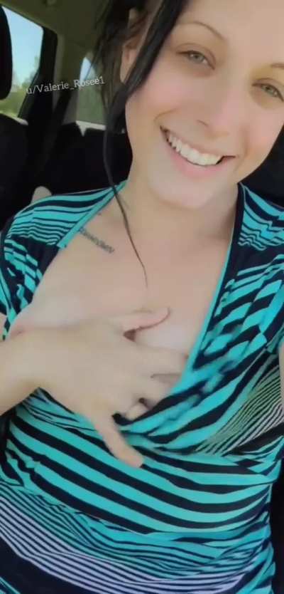 I literally never wear a bra (;