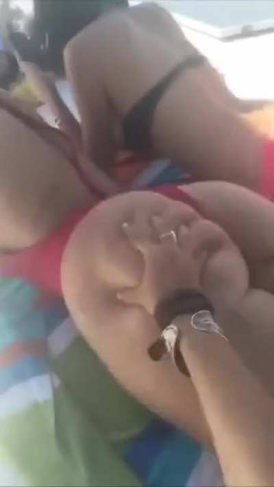 Yesjulz gets her phat ass grabbed by her friend