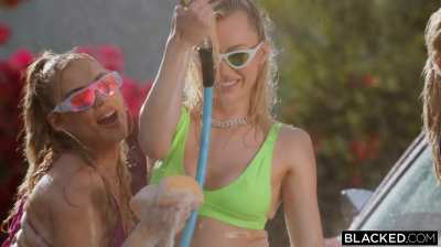 Amber Moore, Anna Claire Clouds, Lika Star &amp;amp; Ivy Wolfe - Deluxe Service