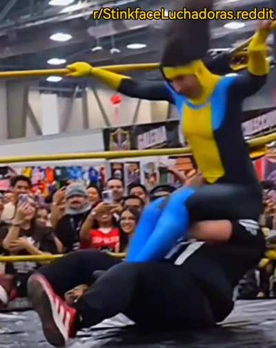 Julissa Meza Ass in face/Stinkface and more