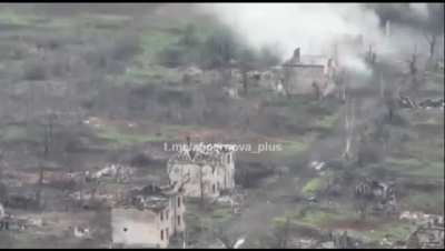 Retreating Russian militants are followed by Ukrainian tank and drones