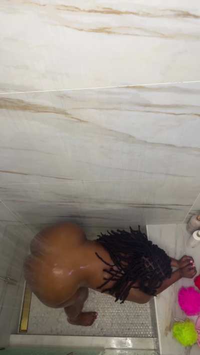 how i ask you to join me in the shower 😘