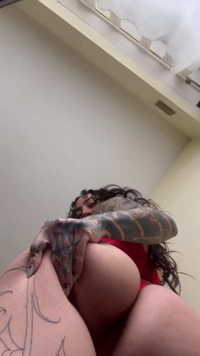 Im letting you get a peak of what you will have to sniff so you can prepare for a long day