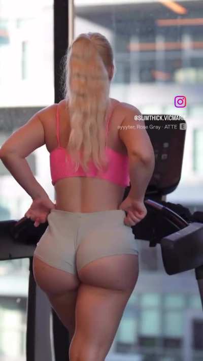🧟‍♂️🍑
