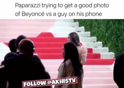 Paparazzi yelling at man blocking Beyonc&eacute;