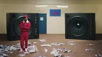 Tyler The Creator (🏳️&zwj;🌈) disses Drake, Drake's mother, and Drake's family on a new song called "STOP PLAYING WITH ME" while putting Drake's opp Pusha T &amp;amp; former friend Lebron James in the music video. Thoughts?