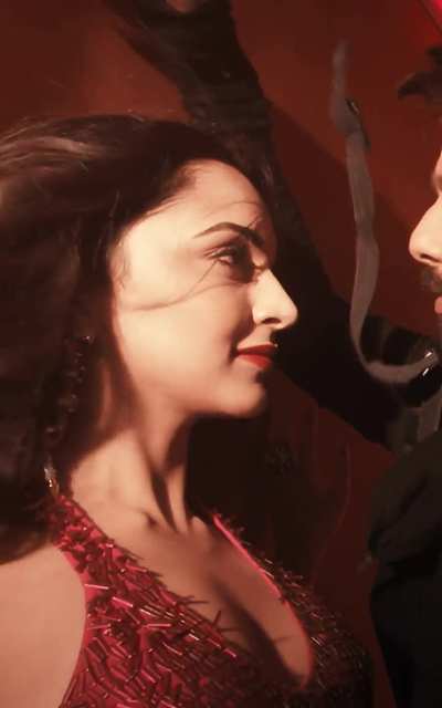 Kiara Advani [Urvashi - Video Song]
