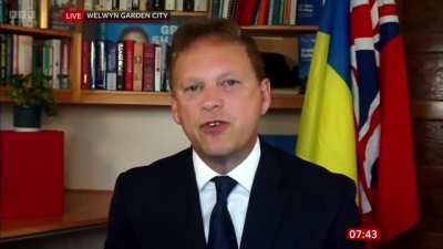 Watch #CharlieStayt school Grant Shapps( Secretary of State for transport) on how many trains run from London to Manchester an hour. "Today, you can get a 10:20, 11:20 or a 12:20 train... there's only one train an hour for the next 6 weeks according to Av