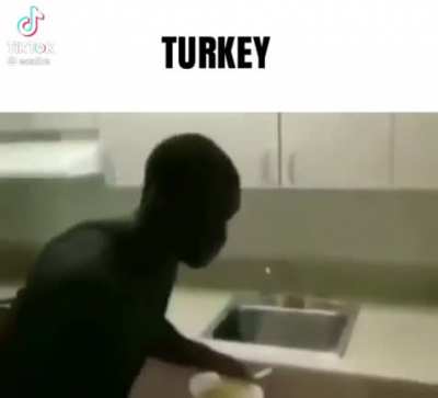 Ulan her ırktan adam bizimle taşak geçiyor lan.