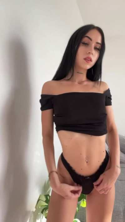 I&rsquo;m curious to know if you would masturbate to my nudes if I ever sent you some?