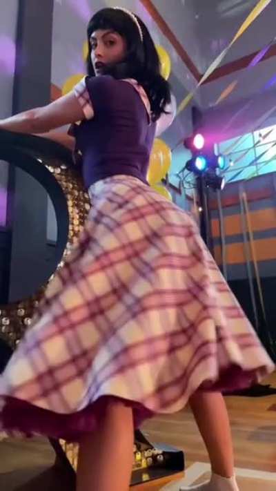 Cami shaking it