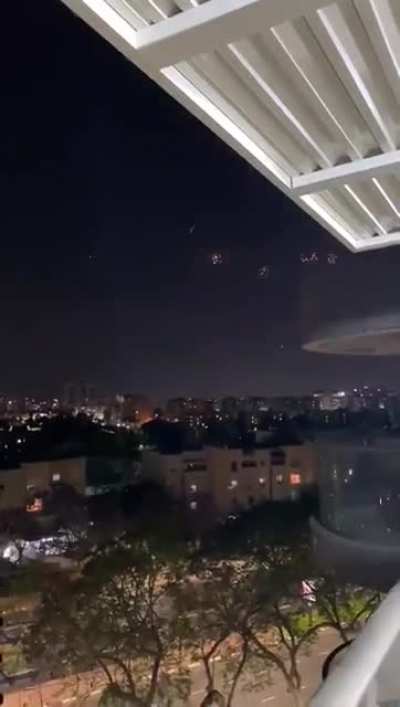 Barrage of missiles fired upon Ashkelon, Israel