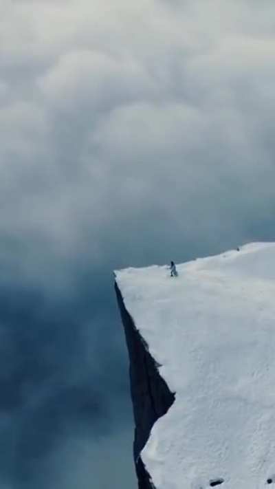 The edge of the world experience of Preikestolen.