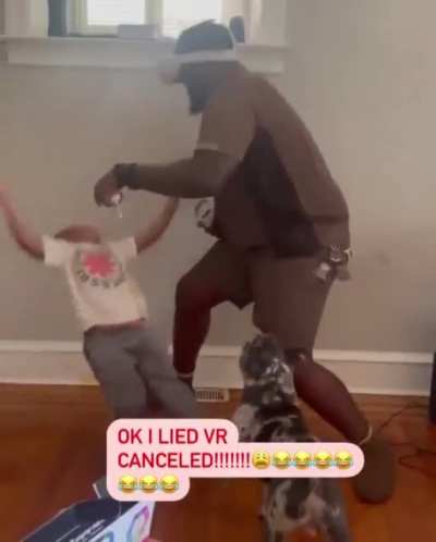 Saw this on insta🤣 they said the kid is ok