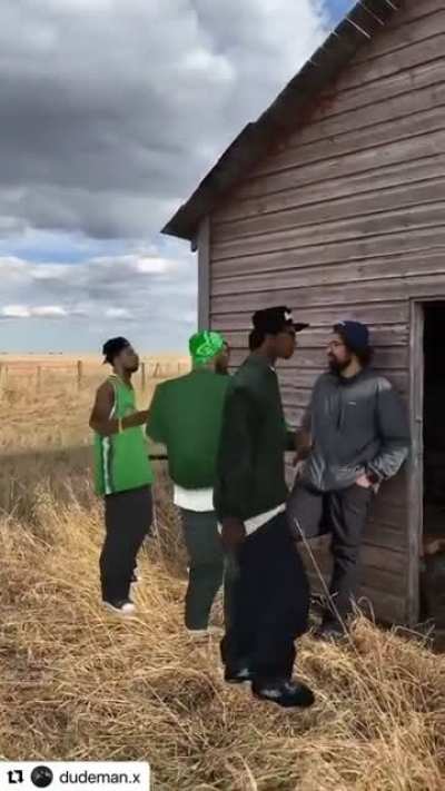 The hood farmers