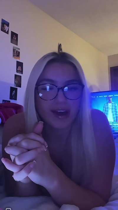 @liannaaurias
