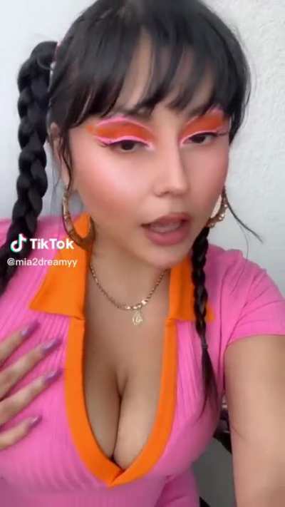 Sexy latina