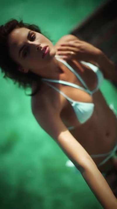 Rose Bertram, Gigi Hadid, Hannah Davis, Bo Krsmanovic &amp;amp; Irina Shayk - Sports Illustrated Swimsuit - Tahiti Intimates - Vertical Edit