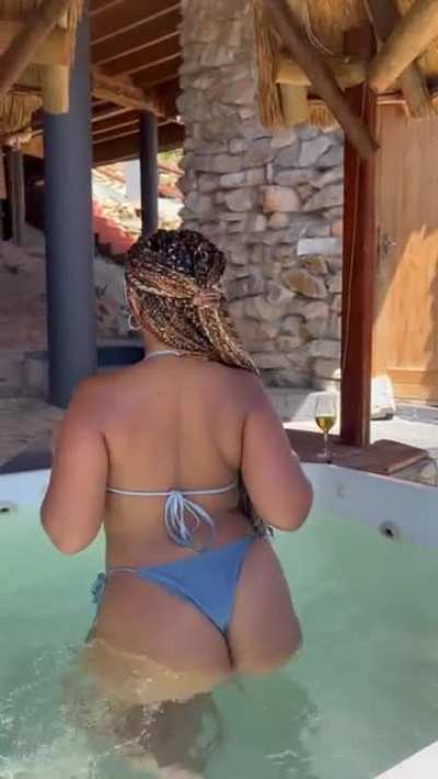 Backshots all day